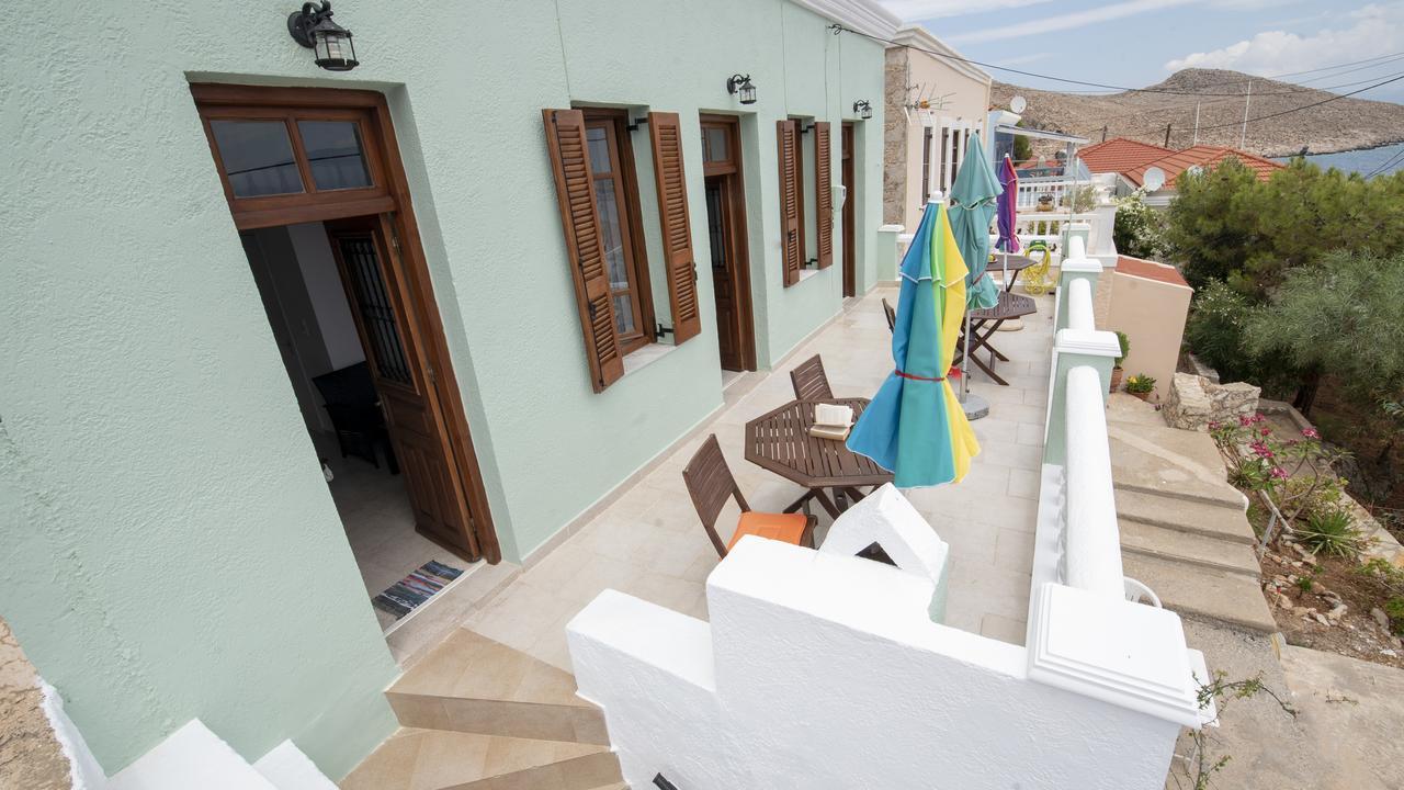 Roulas Apartments Chalki Town Exteriör bild