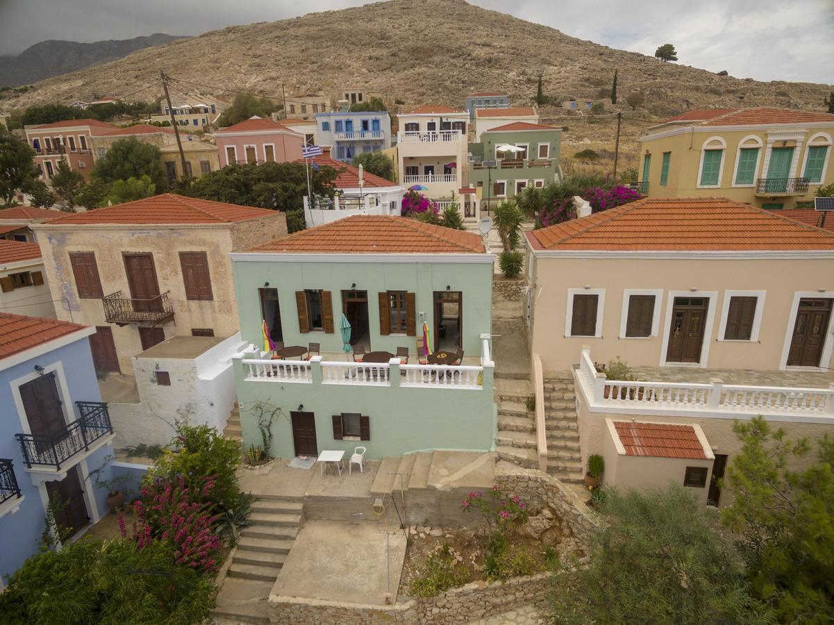 Roulas Apartments Chalki Town Exteriör bild