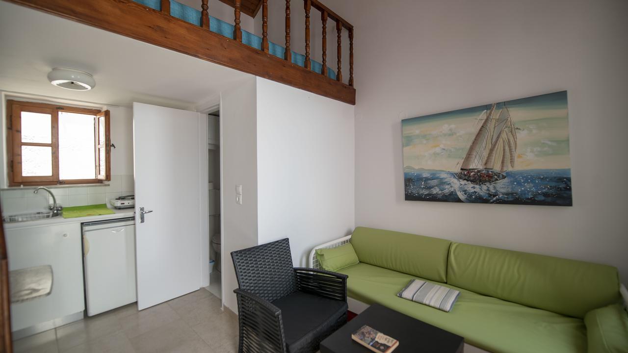 Roulas Apartments Chalki Town Exteriör bild
